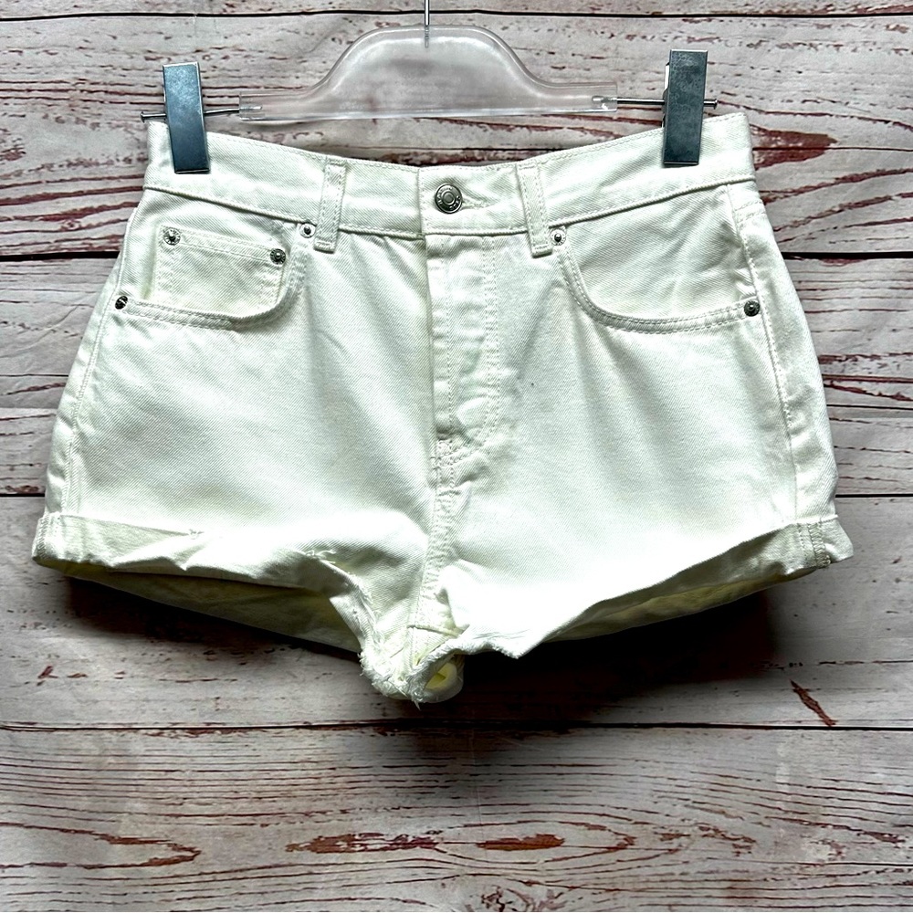 ASOS White Shorts Size 4